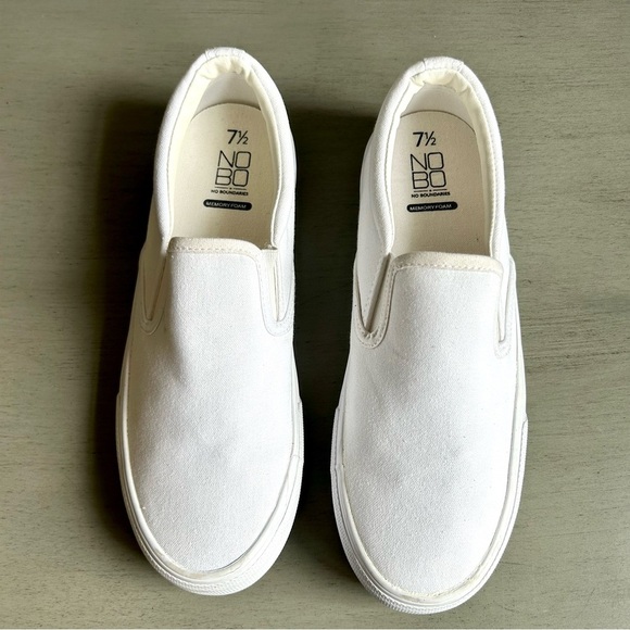 No Boundaries NOBO Memory Foam White Slip-On Canvas Sneakers Women 7.5 - Picture 5 of 10
